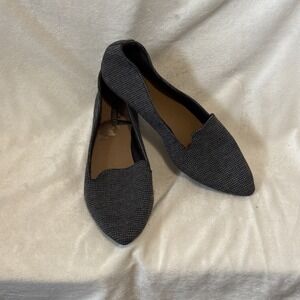 Seychelles pointed toe flats  Black &gray Sz 9